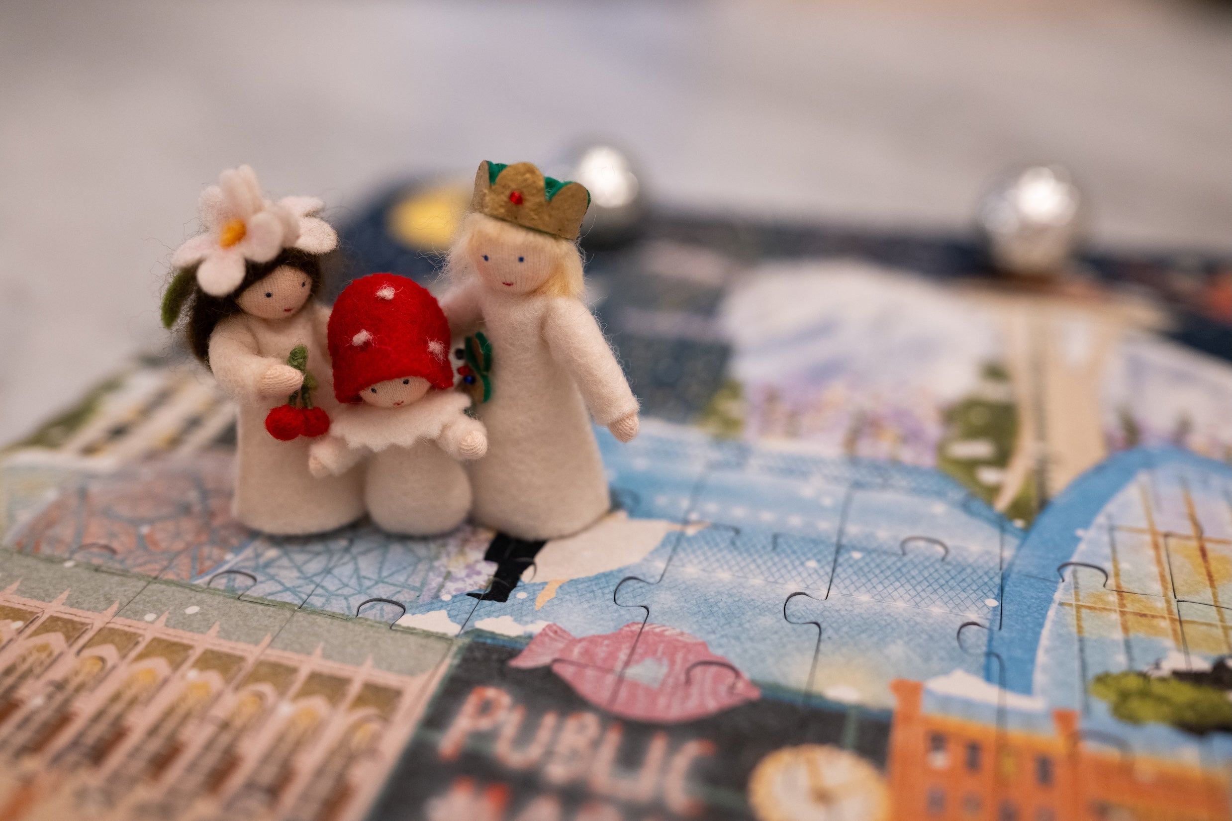 Seattle Summer & Winter Double-Sided Keepsake Puzzle